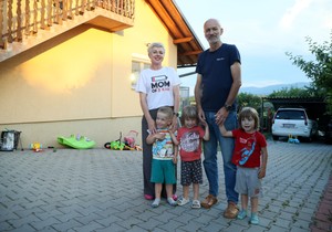 Rada sa suprugom i decom