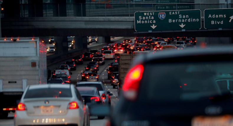 FILE PHOTO: Morning commuters travel in rush hour traffic towards Los Angeles, California, U.S., March 20, 2019.  REUTERS/Mike Blake