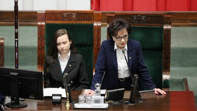 Licealistka z młodzieżówki PiS dostała etat u wojewody