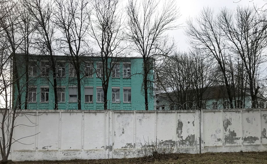 Widok z zewnątrz przedstawia kolonię karną IK-3, w której mieści się szpital. Aleksiej Nawalny przebywał w nim m.in. w czasie strajku głodowego w 2021 r.