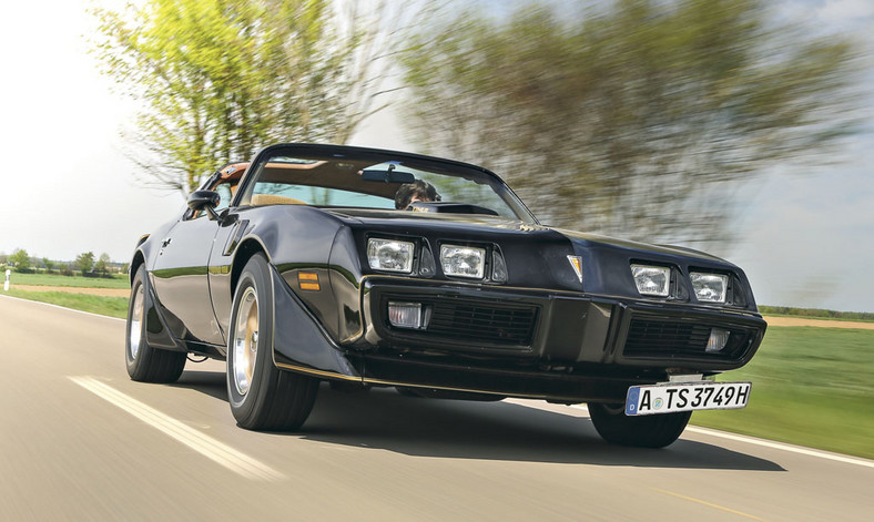 Pontiac Firebird TransAm - marzenie kinomanów