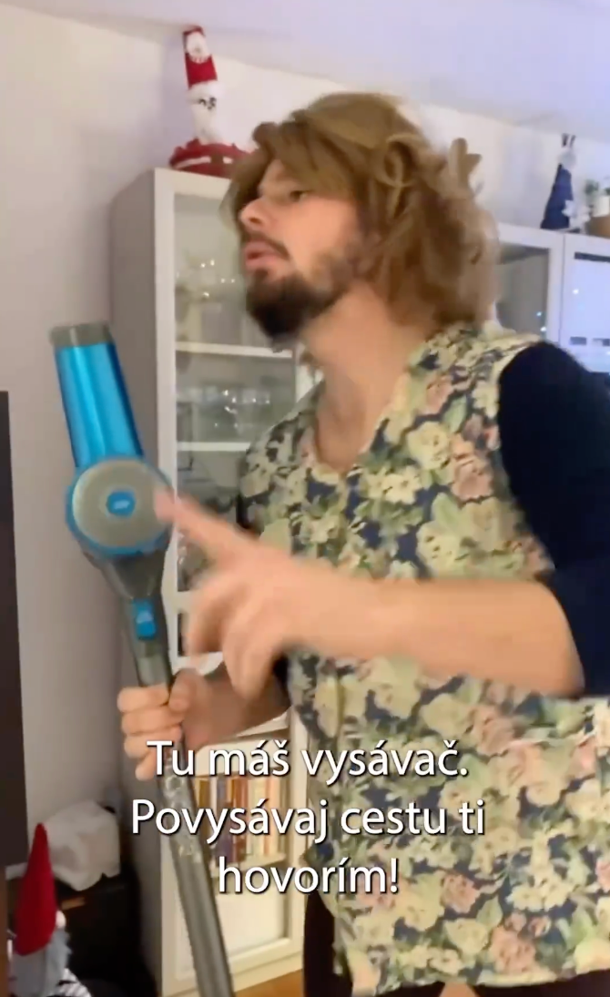 23. decembra: "Povysávaj cestu až po suseda!"
