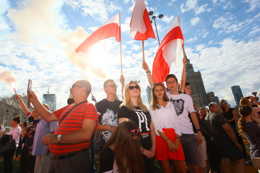 Polacy uczcili pamięć o Powstaniu Warszawskim