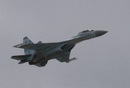 Rosyjski wielozadaniowy myśliwiec Su-35 podczas pokazów lotniczych pod Moskwą, 27 sierpnia 2019 r.