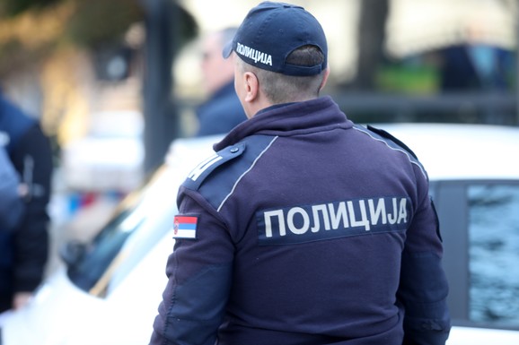 SKIDAO "CRNU MAGIJU", PA JE OJADIO ZA VIŠE OD 30.000 EVRA Filmska prevara u Nišu: Mladić (31) ubedio ženu da je pod vradžbinama, uzeo joj ušteđevinu i nestao