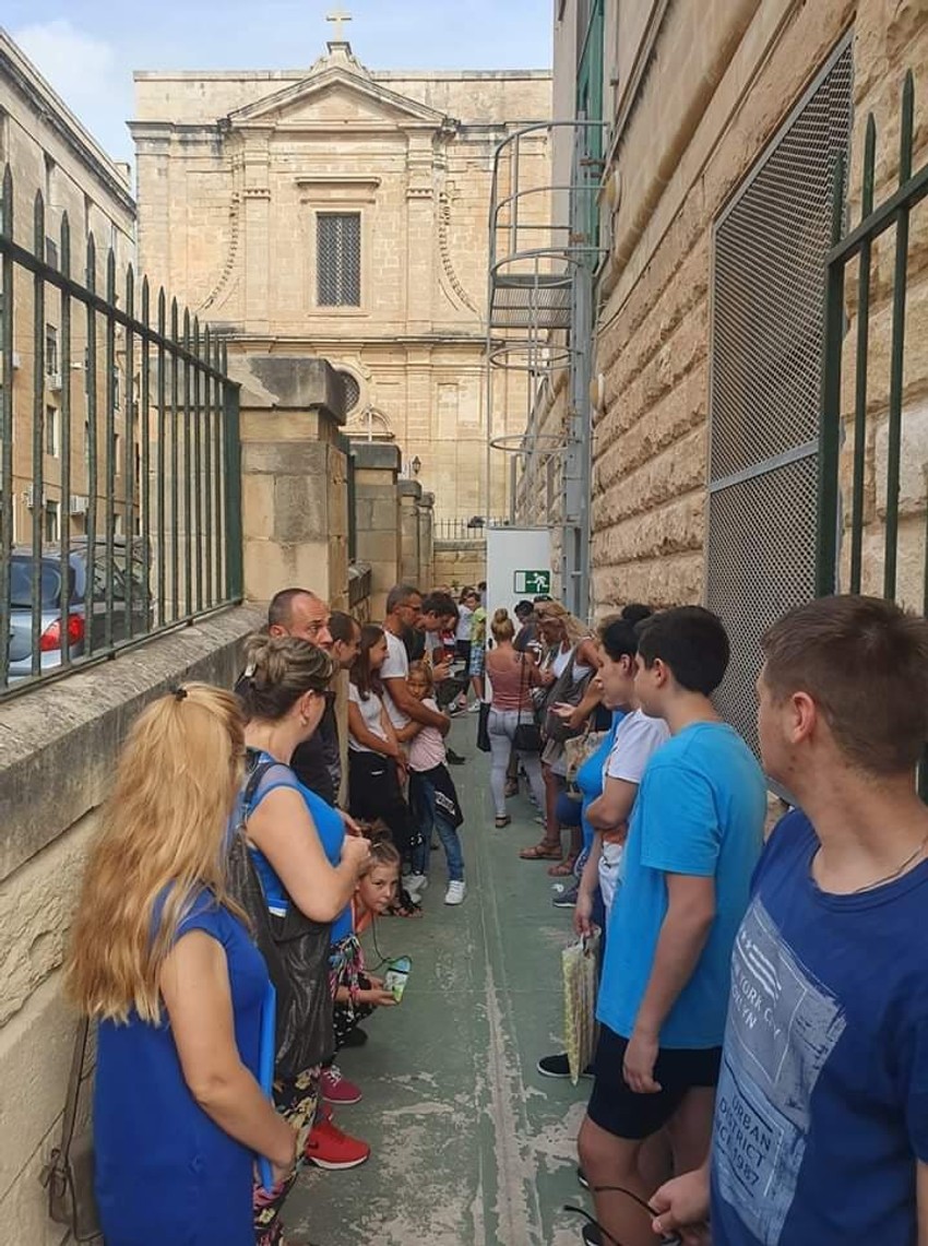 Malta:  Imigraciono odeljenje Srbi sa decom