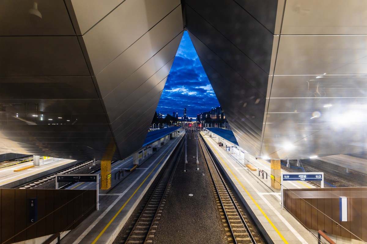 Warsaw,,Poland,-,July,2022:,Night,Panorama,Of,Warsaw,During