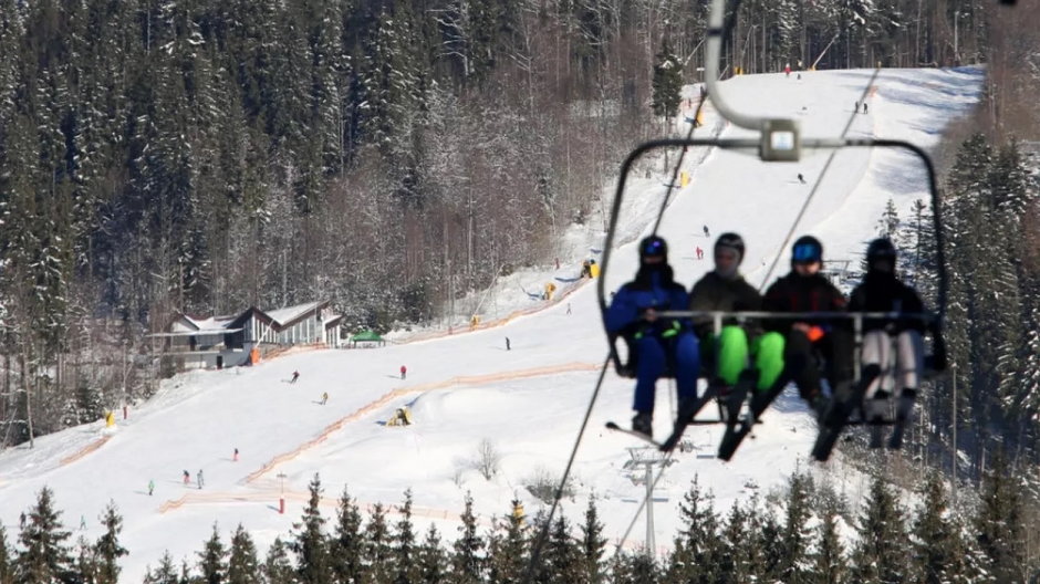 Ośrodek narciarski Bukowel w styczniu 2022 r. fot. Anadolu Agency/Getty Images