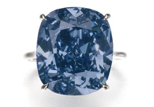 Prawie 50 mln dol. i rekord świata. Brylant Blue Moon sprzedany