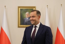 Ochrona zdrowia z nadzieją o nowym otwarciu w pałacu