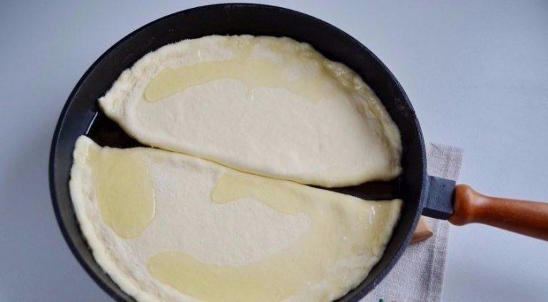 bögrés sajtos fokhagymás lepény - fázis