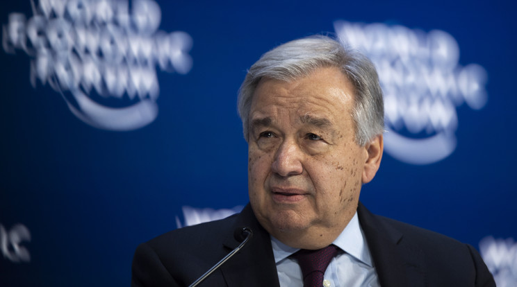 António Guterres szerint globális alapjövedelemre lenne szükség / Fotó: MTI/EPA/Keystone/Gian Ehrenzeller