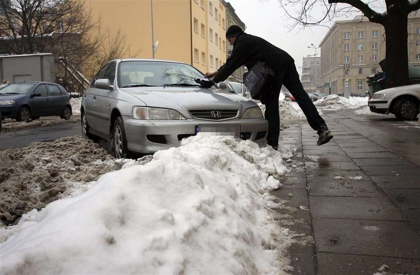 Sprzątnijcie parkingi zamiast wlepiać mandaty