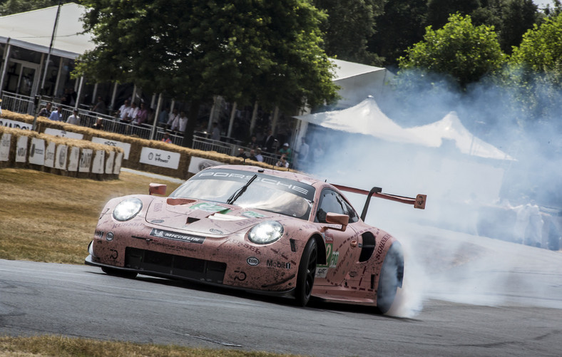 70 lat Porsche – parada w Goodwood