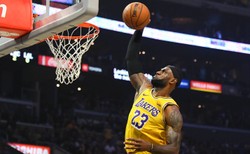 Liga NBA: LeBron James z triple-double. Lakers objęli prowadzenie w Konferencji Zachodniej