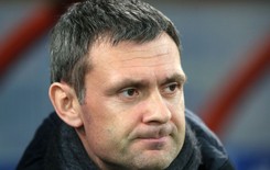 Ekstraklasa: Trener Arki pożegnał się z drużyną. 'Potrzeba nowych pomysłów i energii'