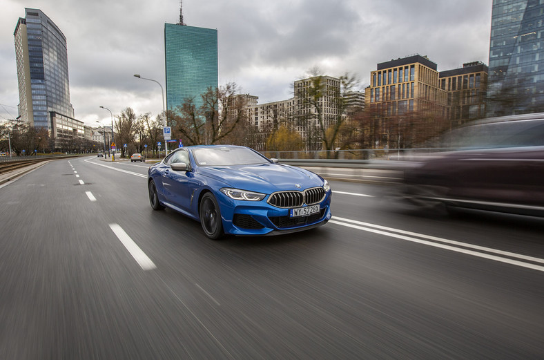 BMW M850i xDrive - co tak naprawdę potrafi topowy wariant BMW M850i?