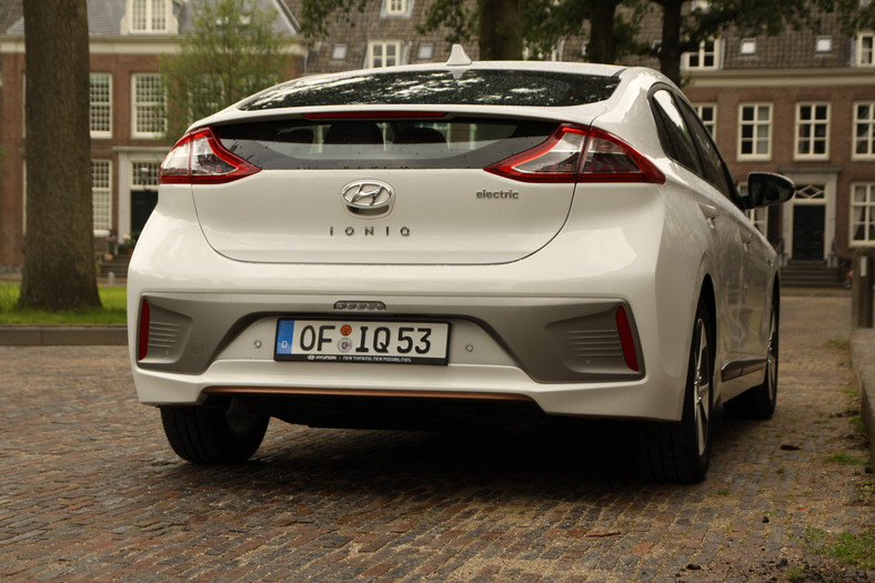 Hyundai Ioniq