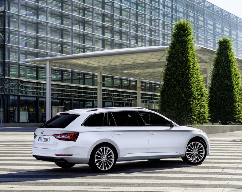 Skoda Superb Combi