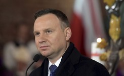 Prezydent: Mam sporo wątpliwości ws. funkcjonowania armii. Mieliśmy mieć śmigłowce, nie mamy ich...