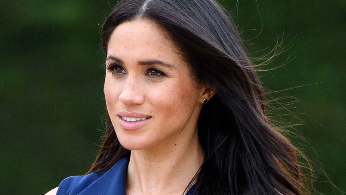 Meghan spędziła pierwsze święta z Windsorami w 2017 roku. Przygotowała prezent dla Williama