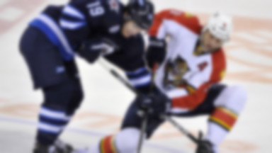 NHL: Odrzutowce zmiażdżyły, Orki obroniły fotel lidera