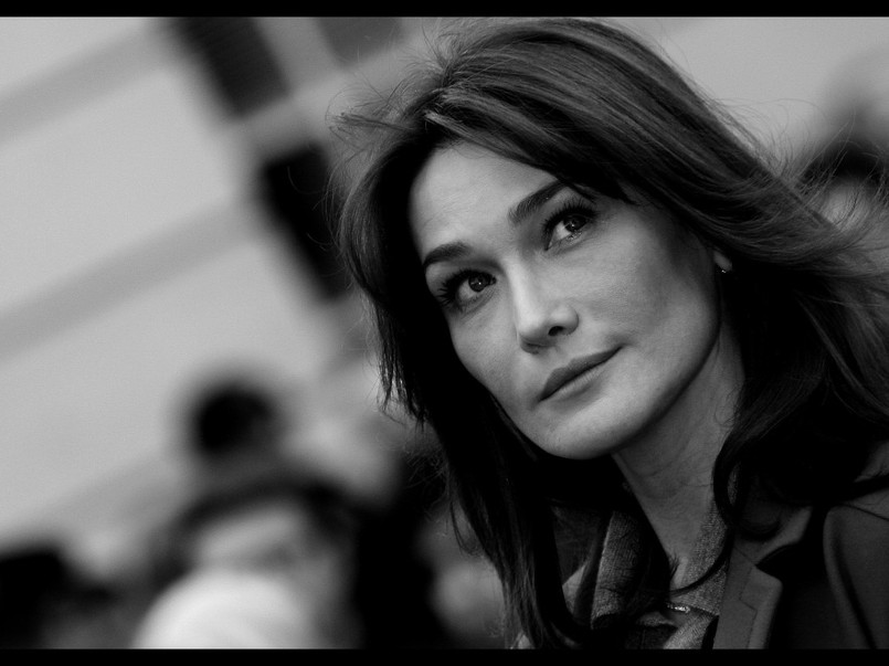 Carla Bruni przesadziła z botoksem? Oto dowód!