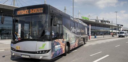 Pojedziemy autobusami na lotnisko. Zobacz, gdzie będą przystanki