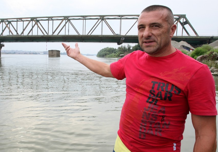 Renato Grbić navodi da loše vreme trenutno onemogućava da tela isplivaju