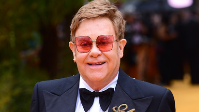 Családi titokra derült fény: emiatt volt alkoholista évekig Elton John