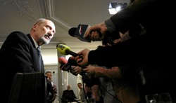 Amerykański naukowiec kontra Macierewicz. "Zostałem wystawiony"