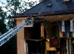 Potężna eksplozja. Kamienica w ruinie