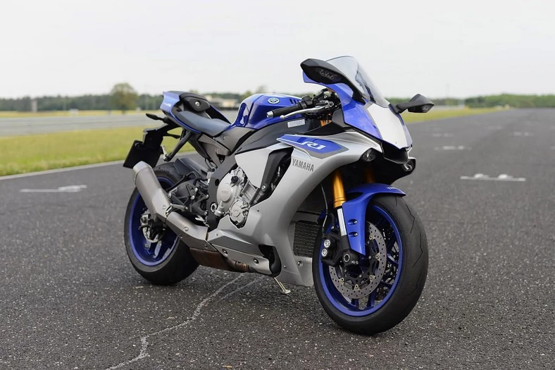 Yamaha YZF-R1