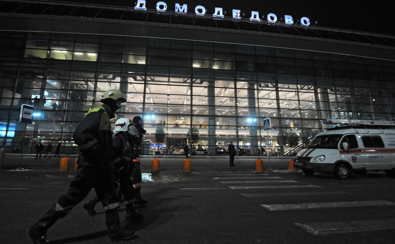 Informację o katastrofie podano krótko po doniesieniach, że samolot znikł z radarów około 10 minut po starcie z lotniska Domodiedowo, położonego 60 km na południowy wschód od Moskwy.