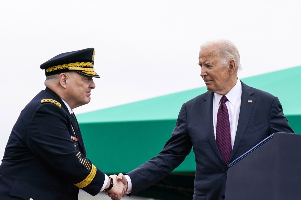 Joe Biden, gen. Mark Milley