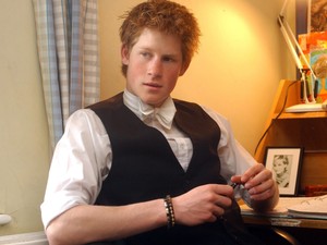 8 ritkán látott tinédzserkori fotó a brit királyi család tagjairól