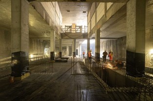 Budowa linii metra M2 na Bemowie. Nowe stacje rosną w oczach [ZDJĘCIA]