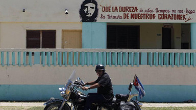 Ernesto Guevara, syn Che, organizuje wycieczki motocyklowe po Kubie