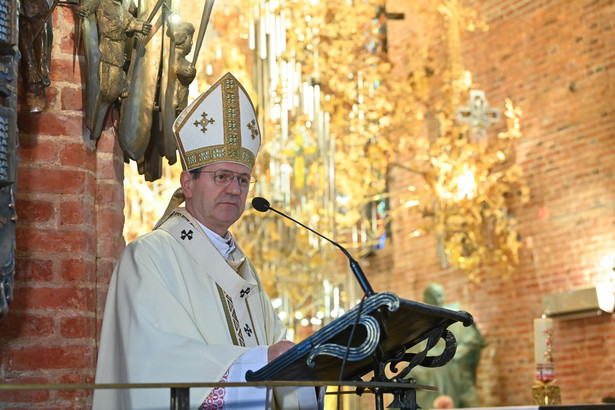 Spór o nauczanie religii w szkołach. Szef polskiego episkopatu zabrał głos