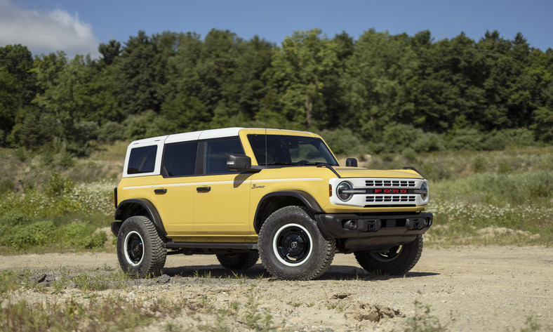 2023 Bronco Heritage Limited Edition Yellowstone Metallic 03