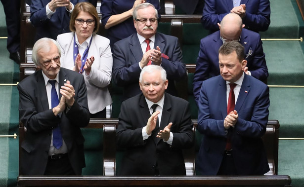 Morawiecki za Szydło. PEŁNA TREŚĆ DECYZJI Komitetu Politycznego PiS