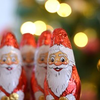 Csokit gyűjtenek a bohócdoktorok az ünnepeket a kórházakban töltő gyerekeknek