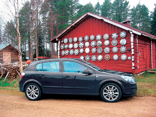 VW Golf &amp; Opel Astra - 400 tys. km wokół kuli ziemskiej