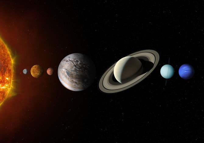 Planetarni pokreti uključuju retrogradni Saturn, Merkur i Neptun, pogađajući emotivnu i podsvesnu sferu