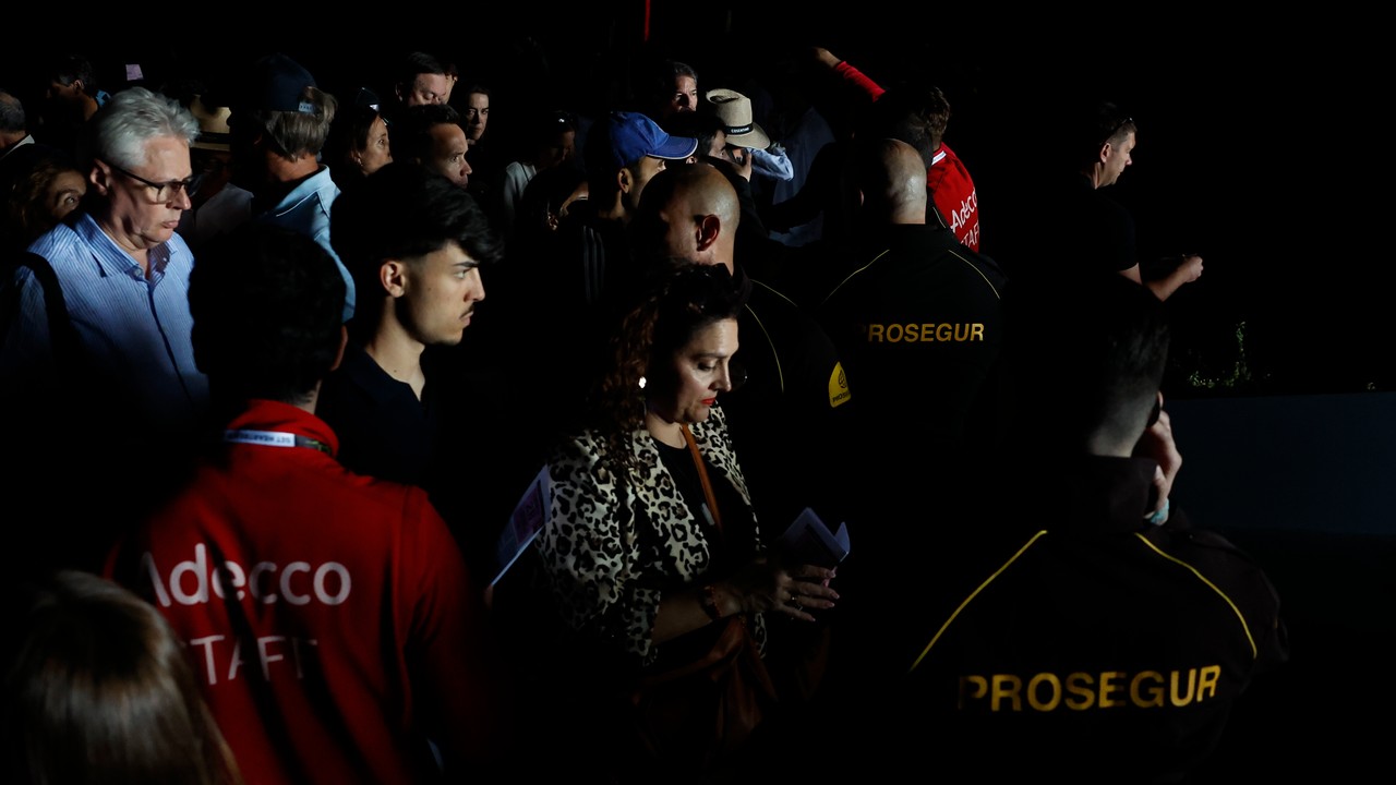 Potężny blackout w Europie. Do sieci trafiają zdjęcia. Kilka osób jest uwięzionych w windach [RELACJA NA ŻYWO]
