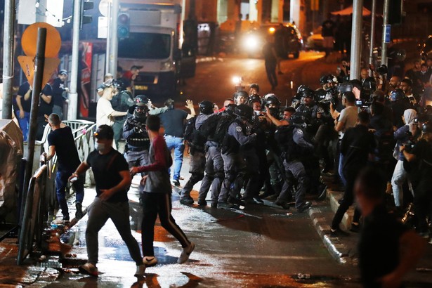 Izraelska policja zatrzymuje palestyńskich demonstrantów