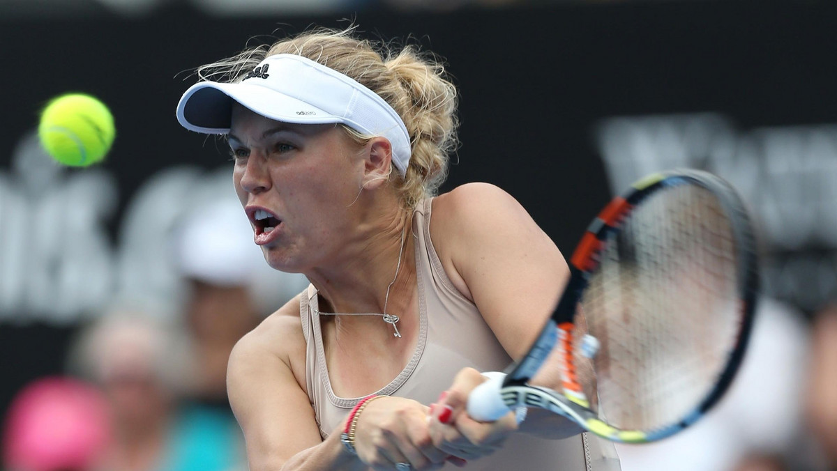 Sklasyfikowana w światowym rankingu tenisistek na ósmym miejscu Caroline Wozniacki skreczowała w meczu pierwszej rundy turnieju WTA Tour w Sydney. Spowodowane to było kontuzją lewego nadgarstka.