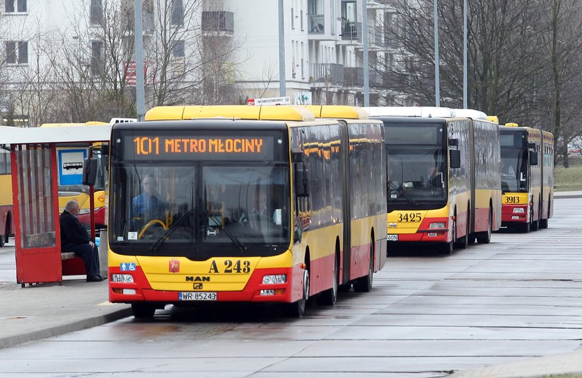 Niedzielne poranki... bez autobusów?