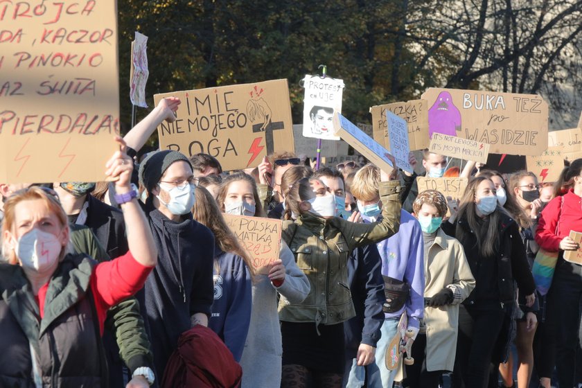 W Łodzi trwa największa manifestacja w Polsce