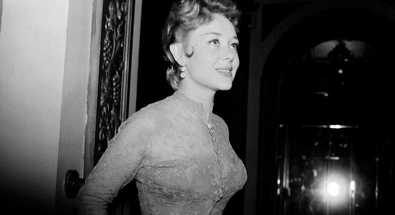 Glynis Johns was best known for starring in 1964's Mary Poppins.Mirrorpix/Getty